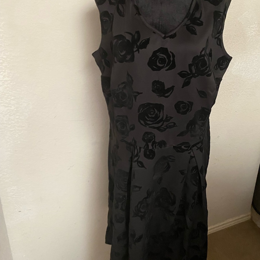 Women Plus Size14-22clothings $10-$25 & Shoes Steven Madden sandals are $35.00